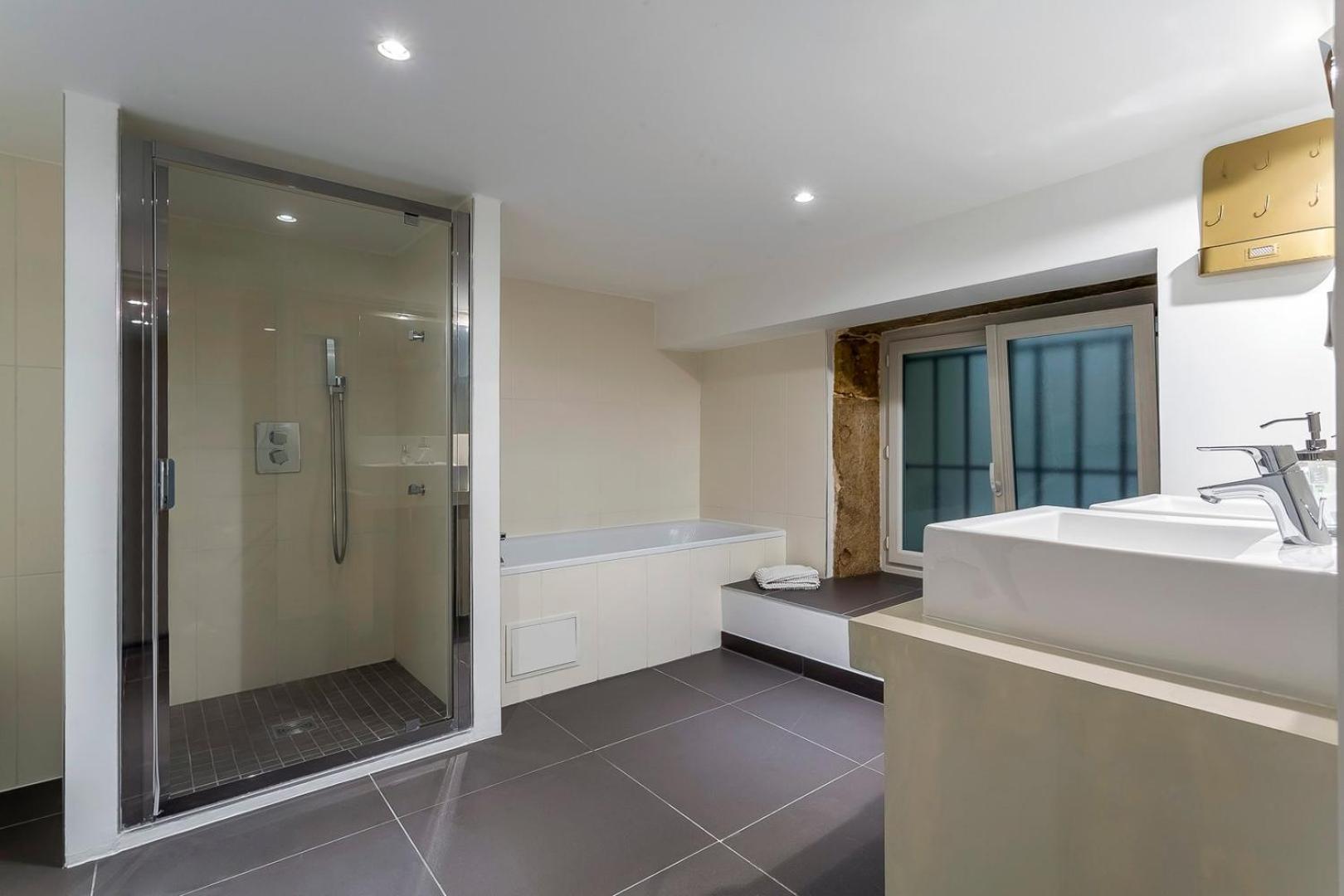 Charlie-Meublee Haut De Gamme-Duplex-260M2-Lyon 1 외부 사진